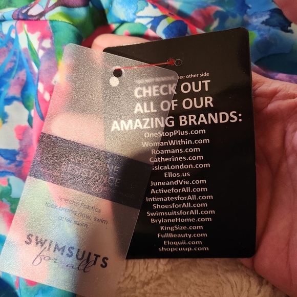 NWT Swimsuits For All Sz 20 Long Sleeve Rash Guard Swim Top Floral Print Padded - Picture 6 of 9